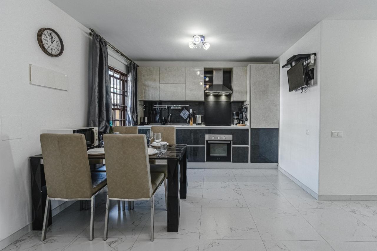 Amazing 3 Bedroom Apartment On The First Line Of The Best Las Americas Beach, Air Conditioner And Terrace Ocean View プラヤ・デ・ラス・アメリカス エクステリア 写真
