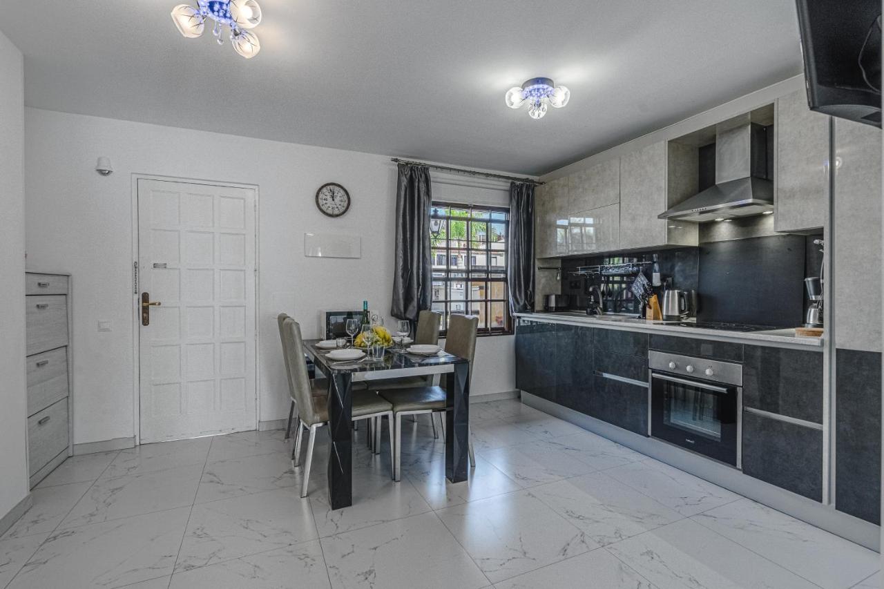 Amazing 3 Bedroom Apartment On The First Line Of The Best Las Americas Beach, Air Conditioner And Terrace Ocean View プラヤ・デ・ラス・アメリカス エクステリア 写真