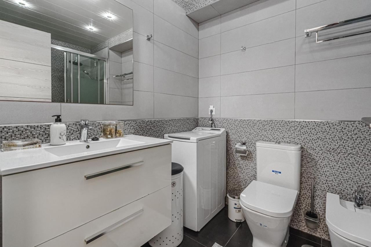 Amazing 3 Bedroom Apartment On The First Line Of The Best Las Americas Beach, Air Conditioner And Terrace Ocean View プラヤ・デ・ラス・アメリカス エクステリア 写真