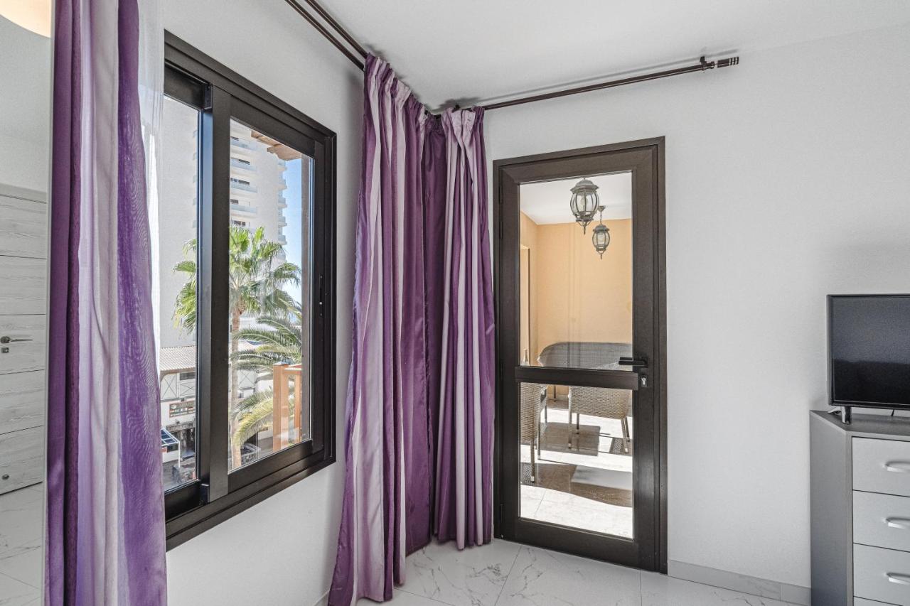 Amazing 3 Bedroom Apartment On The First Line Of The Best Las Americas Beach, Air Conditioner And Terrace Ocean View プラヤ・デ・ラス・アメリカス エクステリア 写真